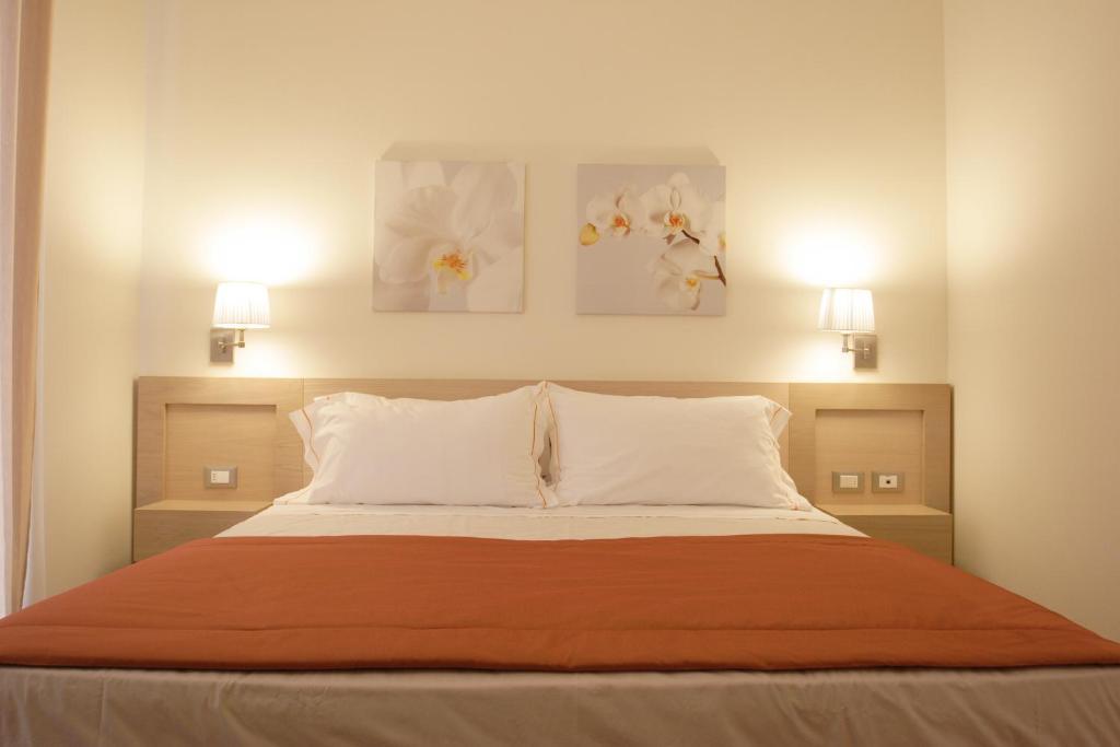 Suite with Spa Access,1209412399:JPEG